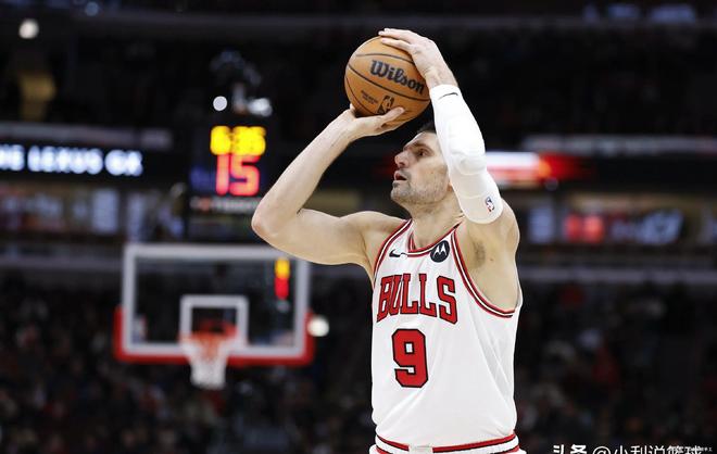 包含公牛球星三分绝杀，全场观众热烈欢呼，这种状态方法有些一些是否.的词条