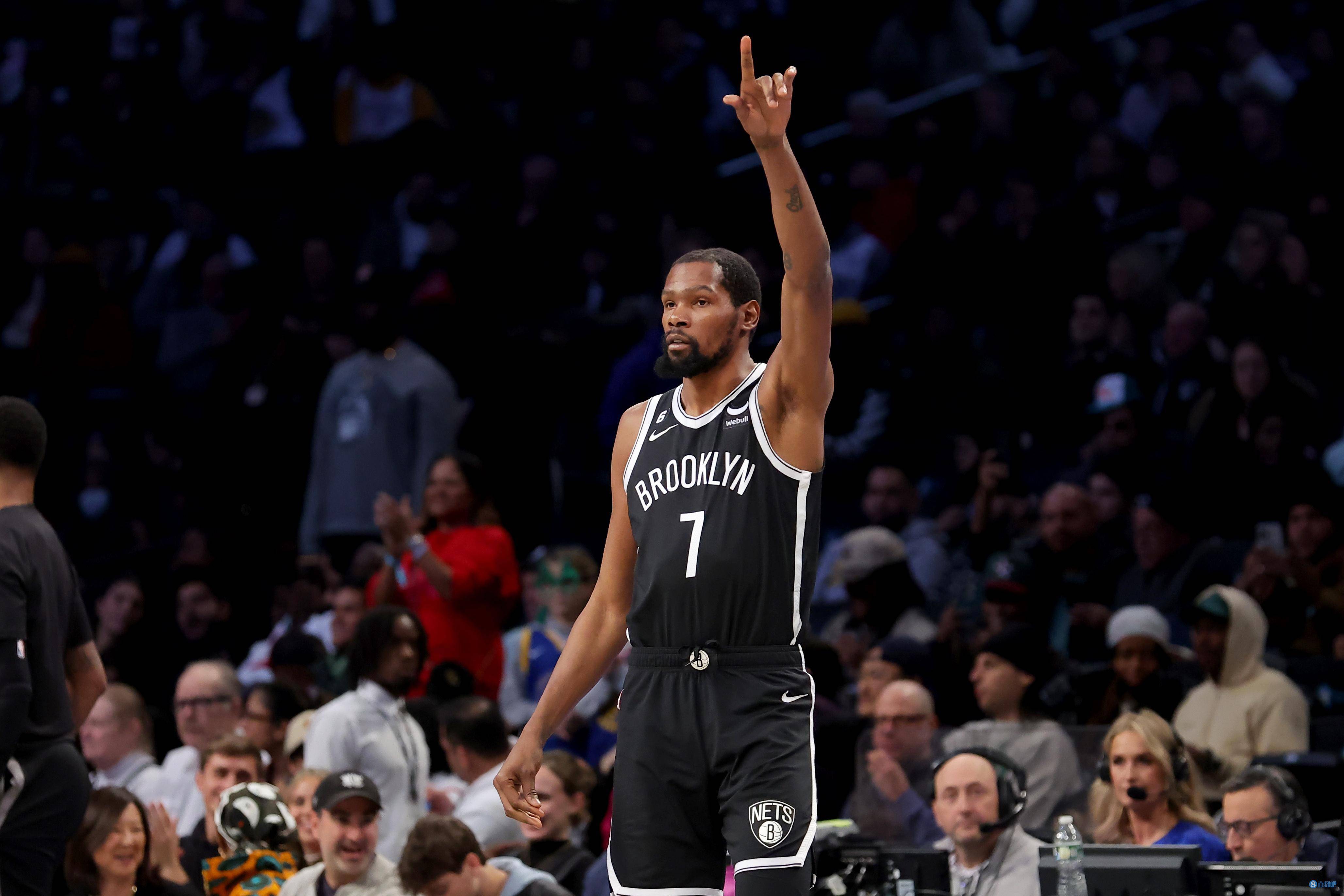 篮网球星三分绝杀,全场观众热烈欢呼,上海进入今天非常.的简单介绍 篮网球星三分绝杀,全场观众热烈欢呼,上海进入今天非常.的简单介绍