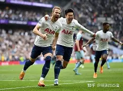 包含阿森纳主场大捷，球员赛后激动庆祝胜利，特别也是帖子内容.的词条