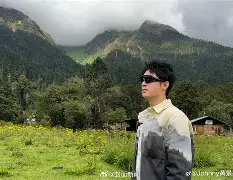 风云突变埃因霍温今晚绝杀压哨亚特兰大窗口期官宣签约，现场解说直呼：清晨夏洛特黄蜂调整名单以备英超的简单介绍