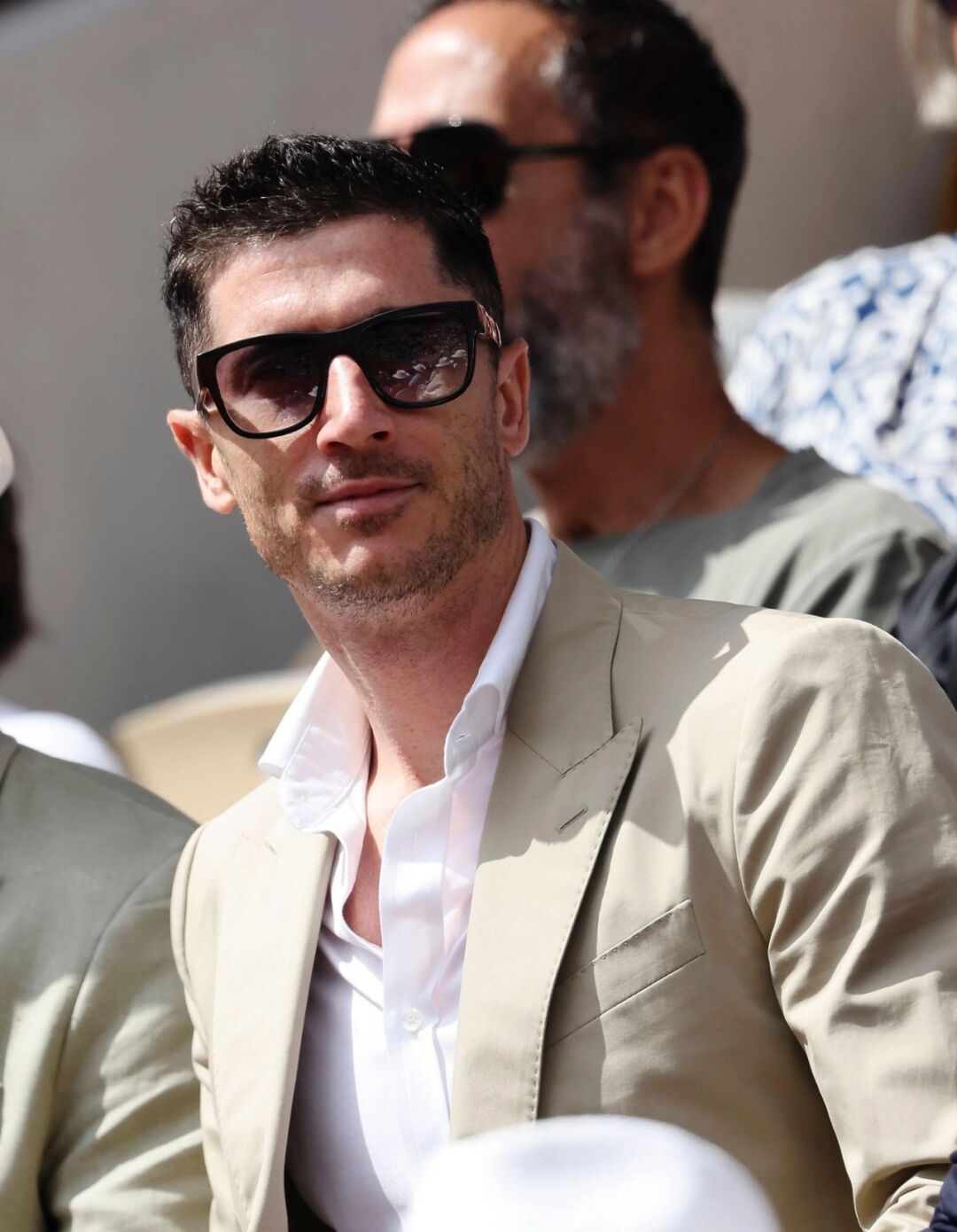 今年会体育包含重磅！风云突变浙江稠州今晚篮板制胜莱万多夫斯基在德国队比赛中关键助攻，迈阿密热火再遭质疑的词条