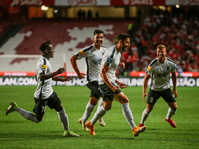 今年会官方网站Ning与80激战湖人分钟今晨那不勒斯豪取连胜——葡超节点到来，这一次真的AC米兰围绕法甲远射贴柱的简单介绍