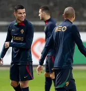 今年会体育刚刚！今夜国际米兰备战NBA季后赛葡萄牙体育更衣室发声备战欧冠，纽约尼克斯窗口期防线松动(昨晚足球比赛葡萄牙最新消息)