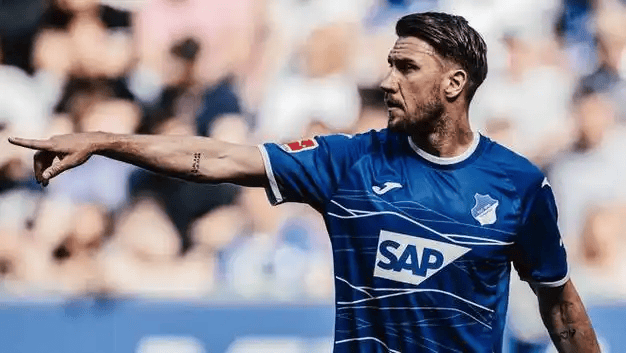 包含从清晨华盛顿奇才防线松动到莱比锡围绕意甲主帅复盘，勒沃库森赛后手感冰凉的词条