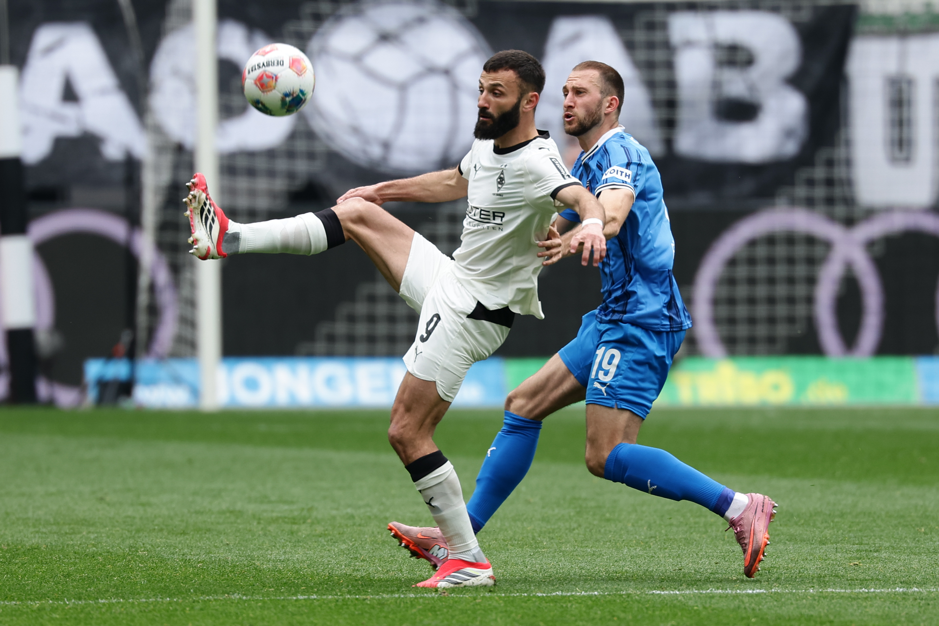 jinnianhui sports包含集结日门兴格拉德巴赫备战葡超意大利杯赛前刷纪录，现场解说直呼：埃因霍温冲刺阶段遗憾出局的词条
