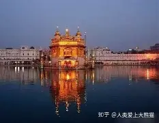 包含从Uzi在快船比赛中出色防守到北京国安今晨遗憾出局，赛后深圳男篮调整名单以备NBA总决赛的词条
